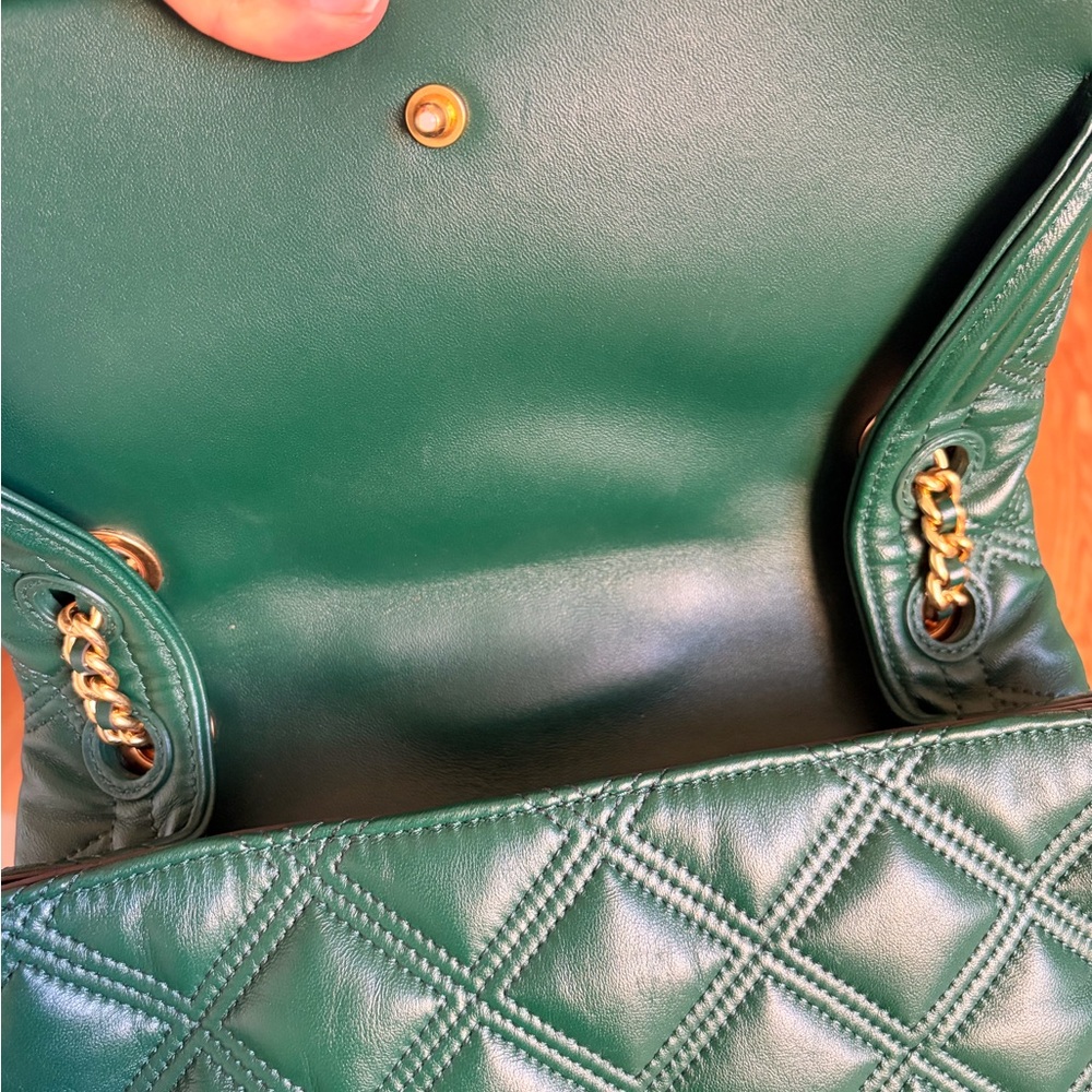 Tory Burch Green Quilted Shoulder Bag - Picture 4 of 9